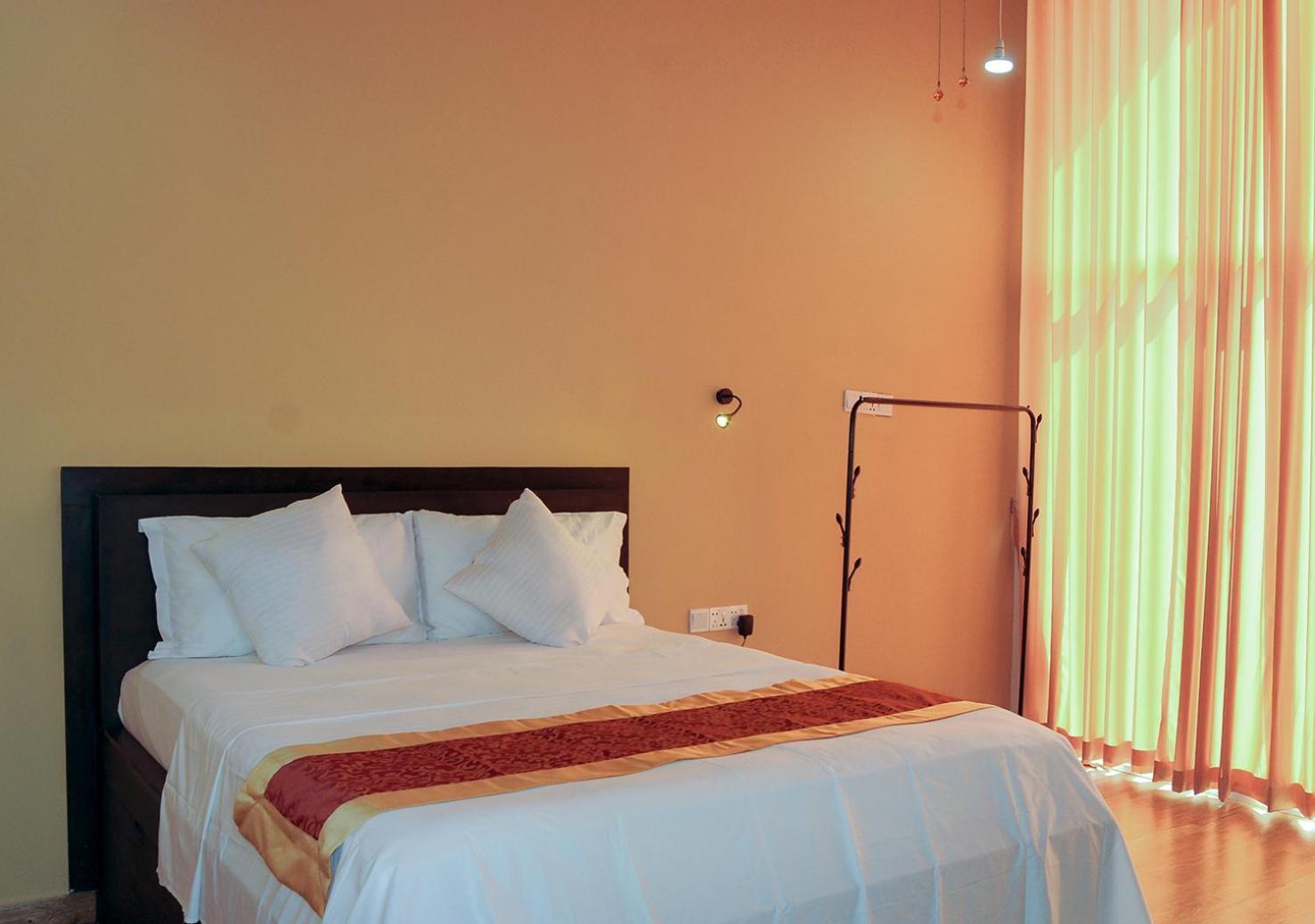 Woodycrest Hotel Trincomalee Exterior foto